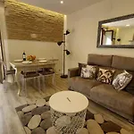 아파트 El Rincon De Valeria By Unique Burgo